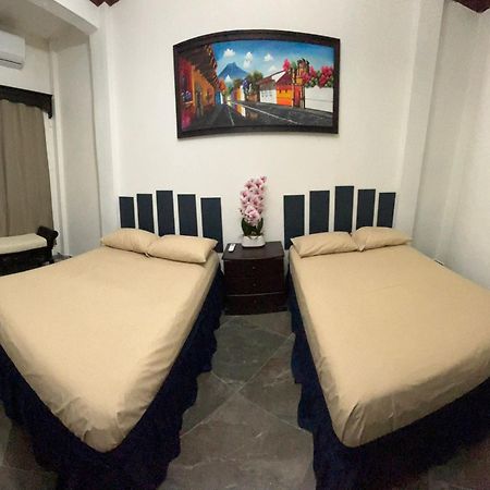 Hostal Casa De Grethel Flores Buitenkant foto