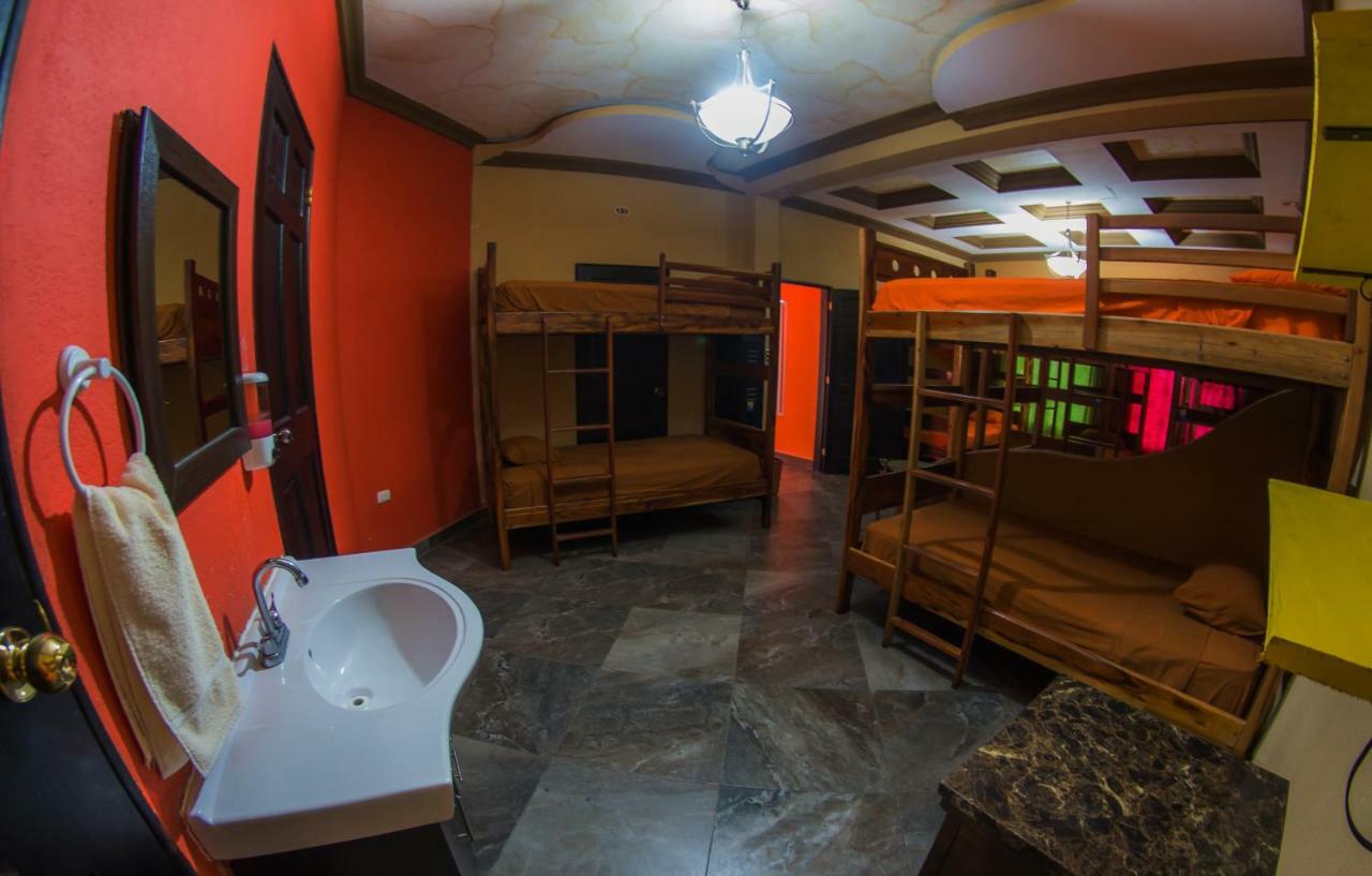 Hostal Casa De Grethel Flores Buitenkant foto